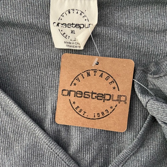 NWT Vintage OneStepUp Adjustable Crop Top - Picture 4 of 4